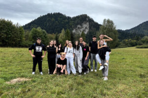 W trakcie schodzenia ze szlaku wszystkim dopisuje dobry nastrój