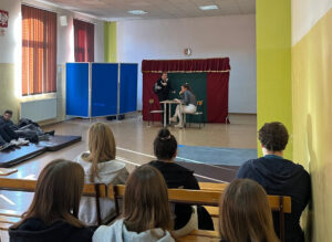 Spektakle profilaktyczne „W sieci słów” oraz „Szkolna elita”