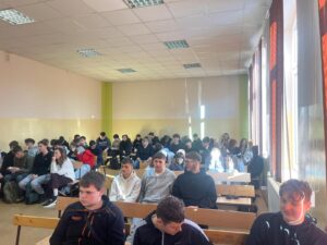 Spektakle profilaktyczne „W sieci słów” oraz „Szkolna elita”